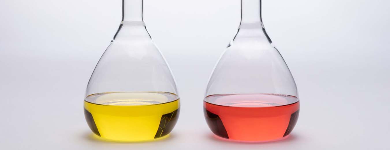 Aspen 2 alkylatbensin får ny rød farge for å forbedre synlighet og ...